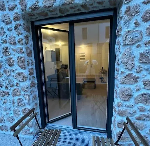 Studio Cozy Pour 4 Avec Terrasse A 20 Minutes De Paris