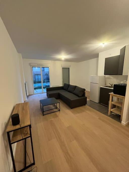 Cozy Pour 4 Avec Terrasse A 20 Minutes De Paris Villejuif