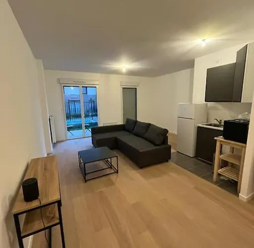 Studio Cozy Pour 4 Avec Terrasse A 20 Minutes De Paris